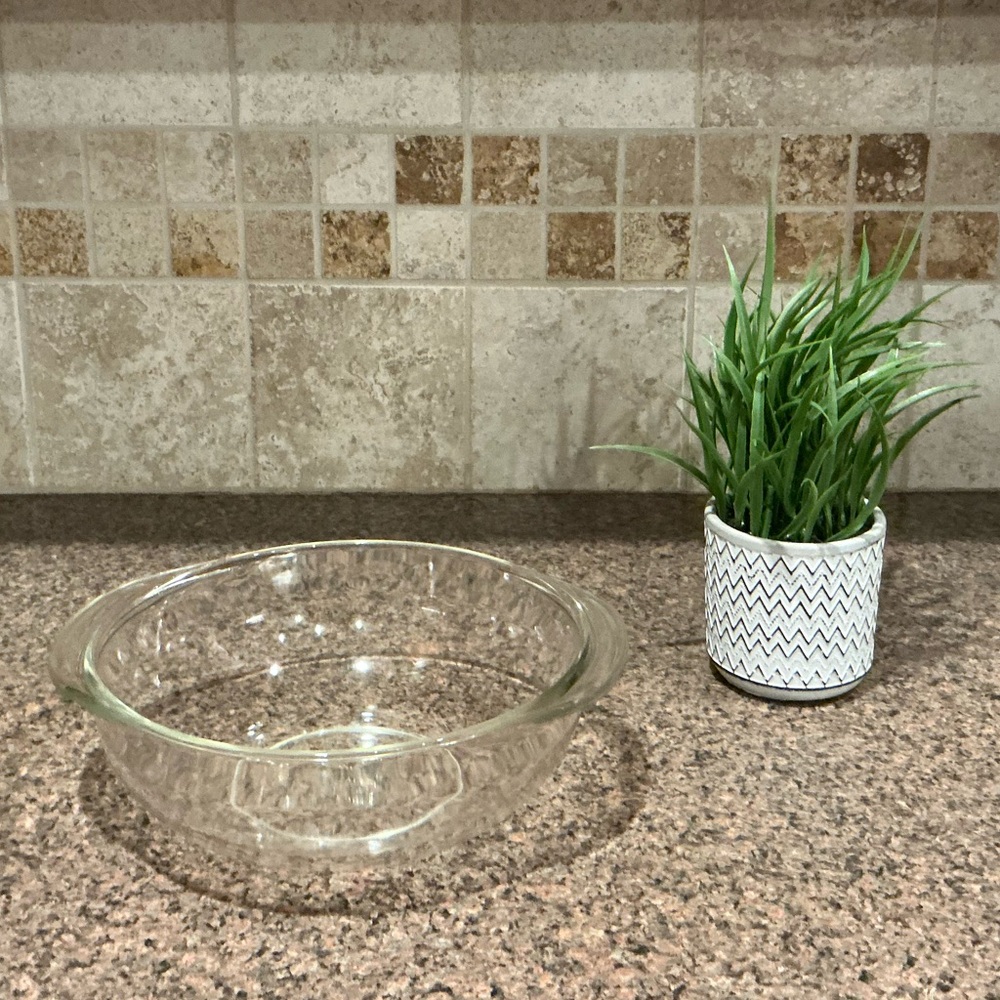 Vintage Pyrex #024 2 Quart Clear Glass Round Casserole